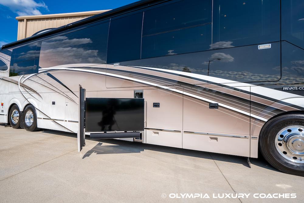 Coach thumbnail