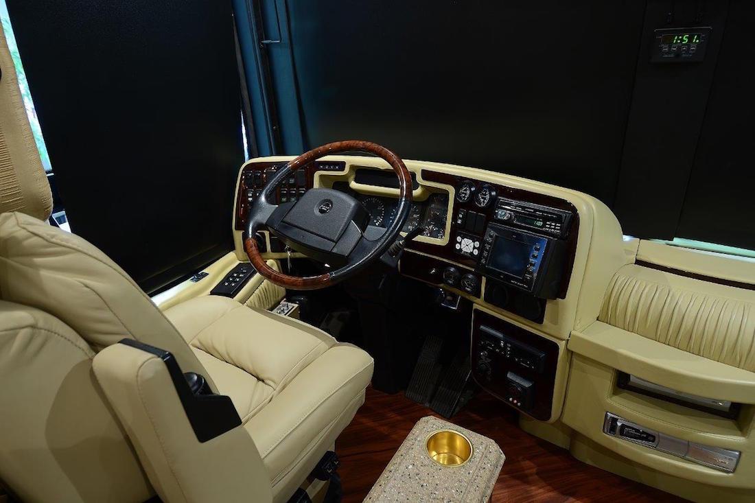 Coach thumbnail