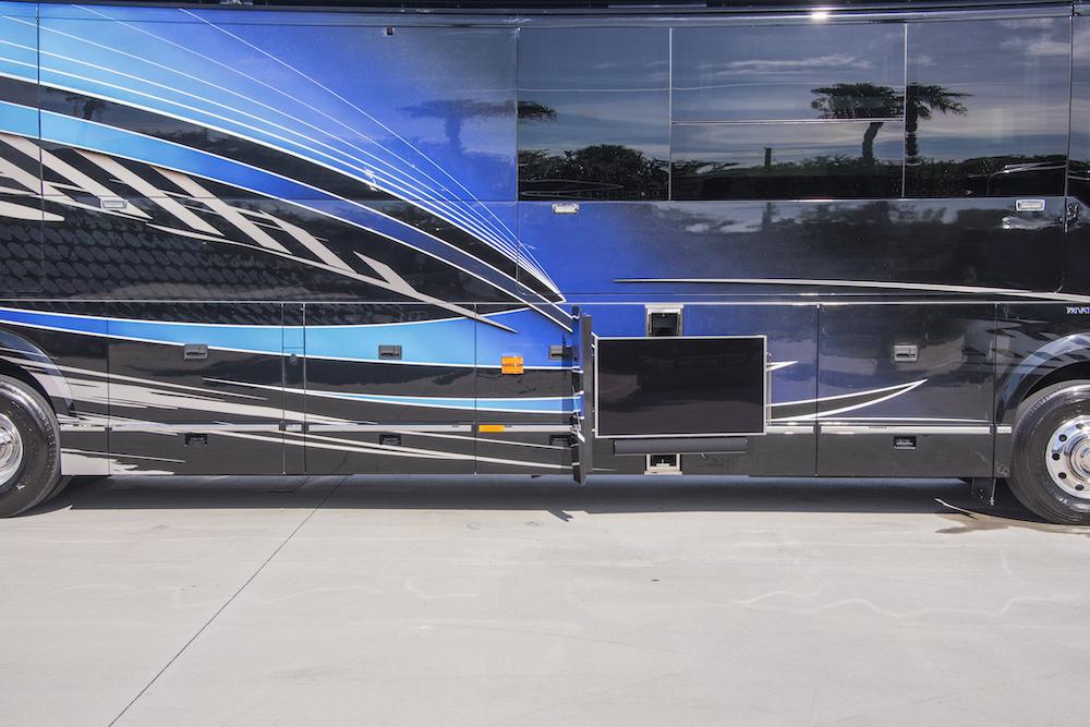 Coach thumbnail