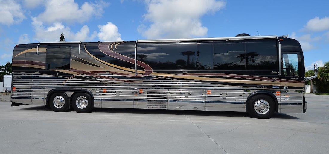 Coach thumbnail